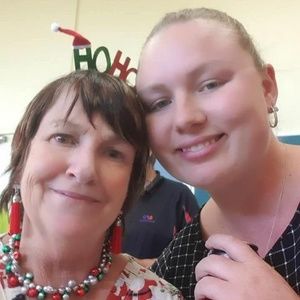 Meet your Posher, Jeanette